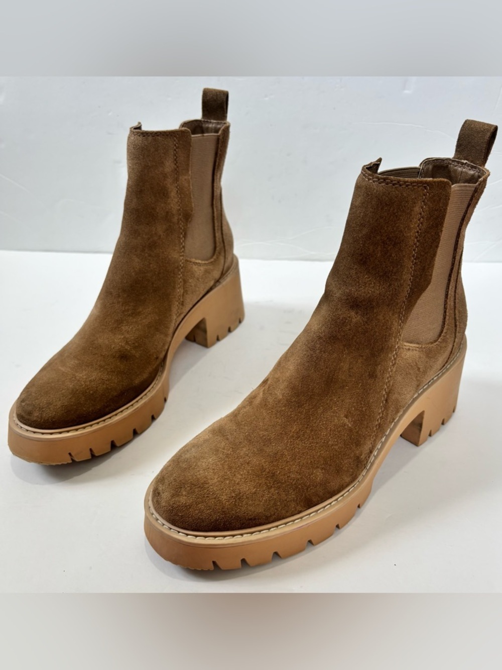 Dolce Vita 8.5 Halina Tan Suede Chunky Block Heel Lug Sole Platform Chelsea Boot